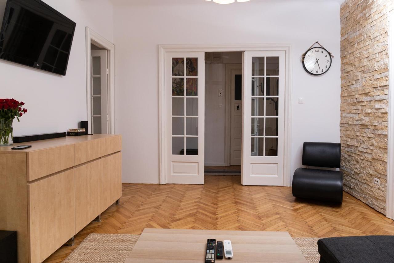 Ferienwohnung Color Aparments Coposu Blv Bukarest Exterior foto